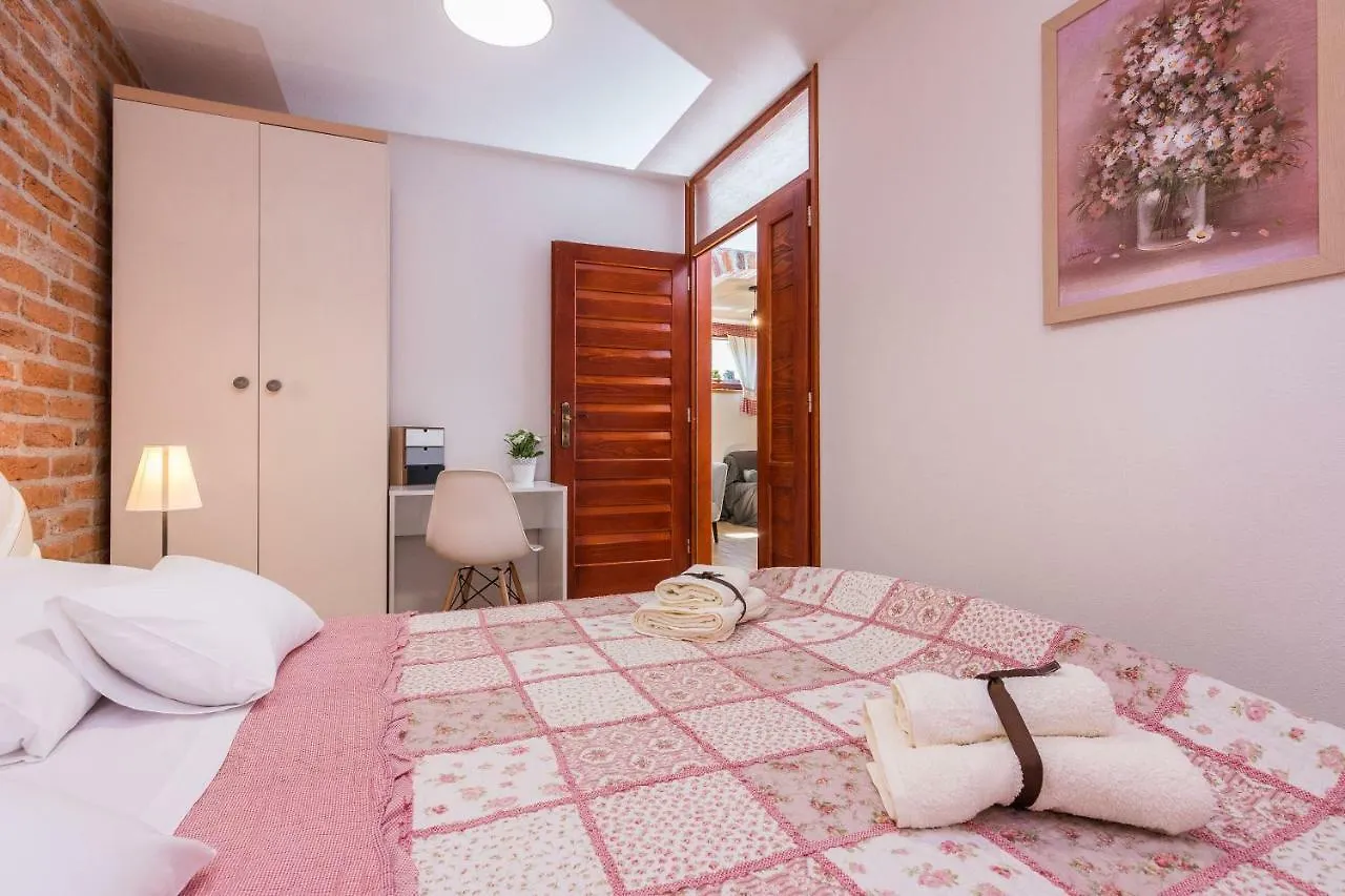 Apartments Rensi Zadar